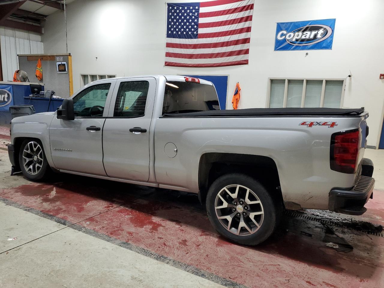 2015 CHEVROLET SILVERADO - Image 2