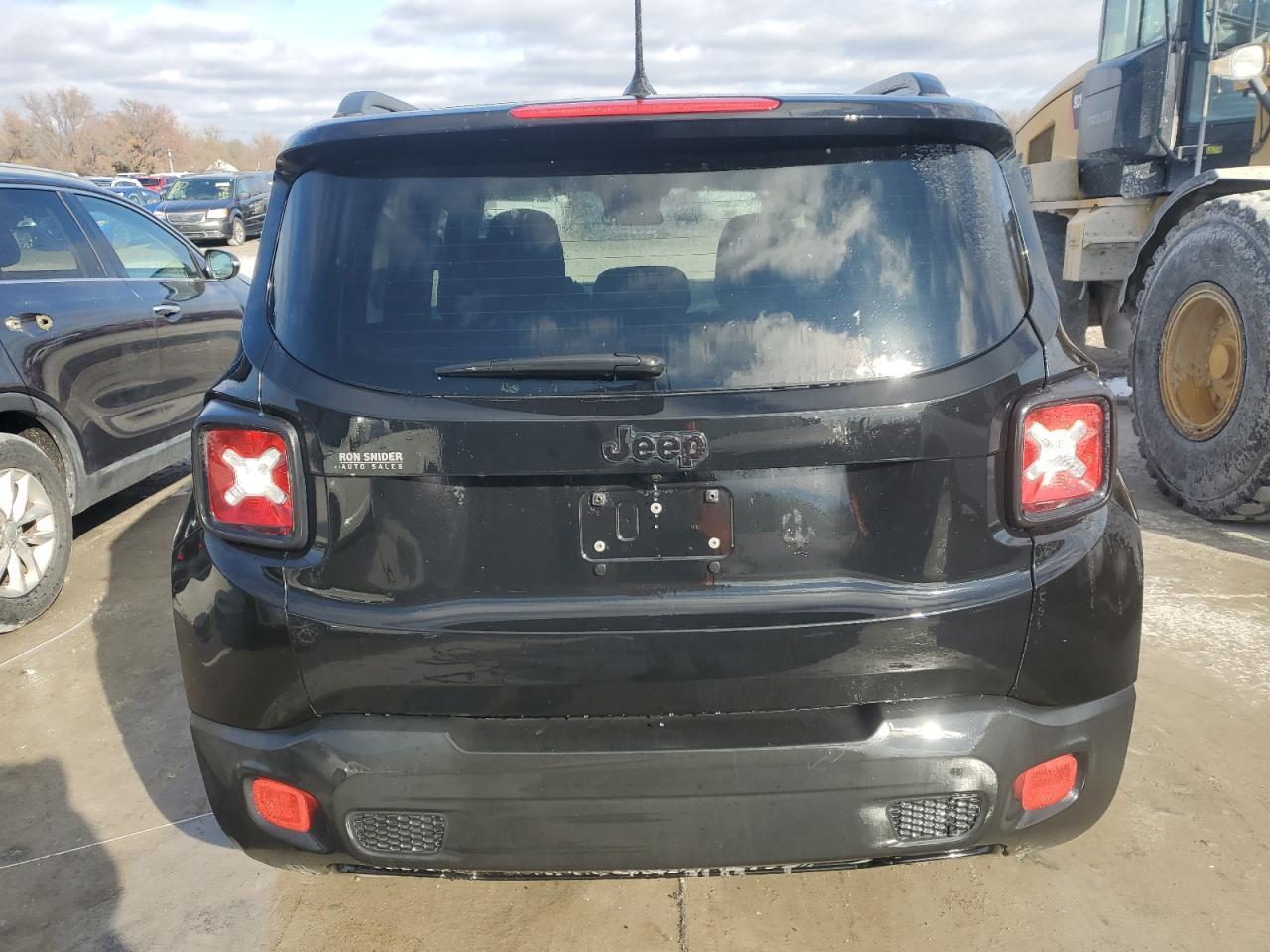 2017 JEEP RENEGADE L - Фото 6