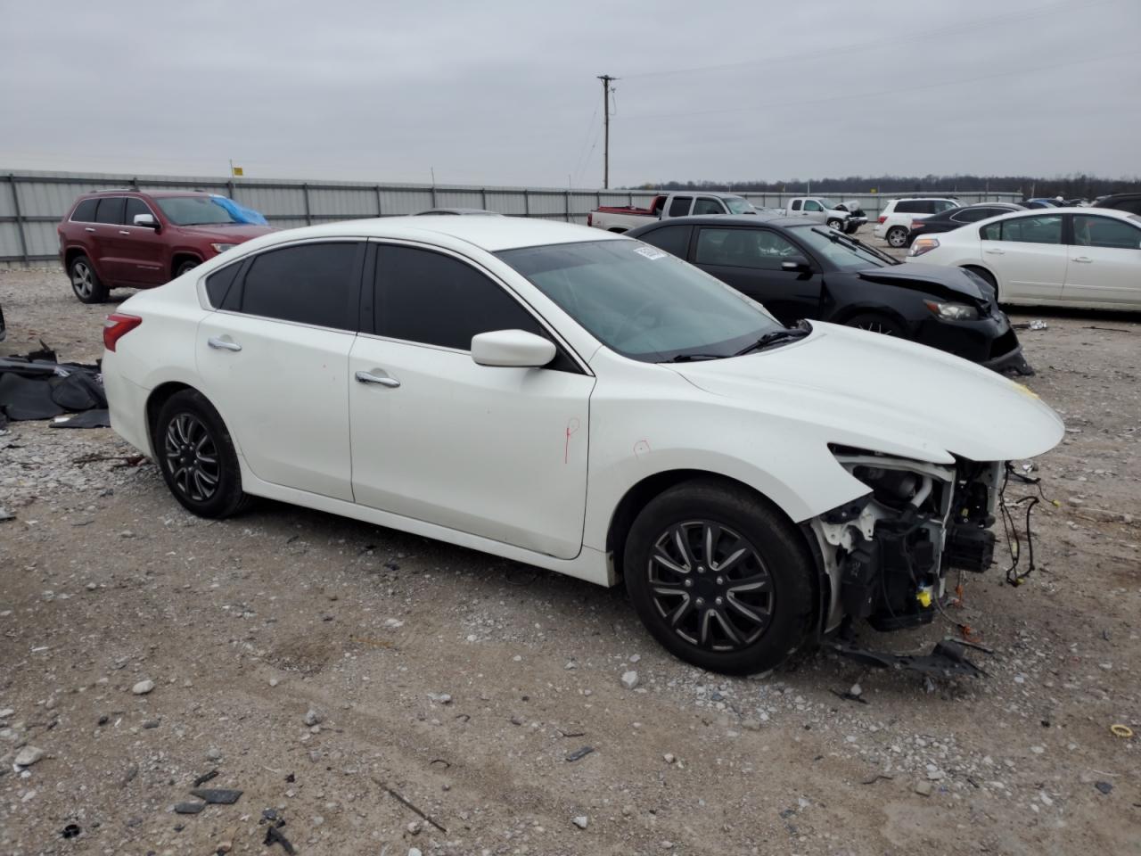 2017 NISSAN ALTIMA 2.5 - Фото 4