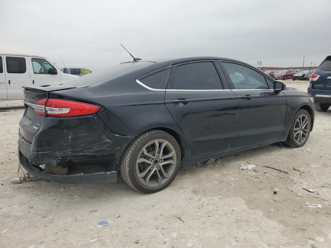 2017 FORD FUSION SE - Image 3