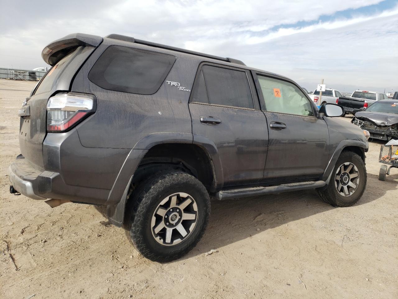 2019 TOYOTA 4RUNNER SR - Фото 3