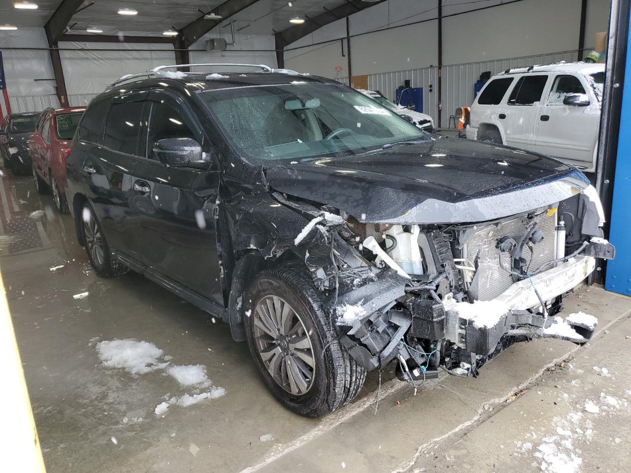 2017 NISSAN PATHFINDER - Фото 4