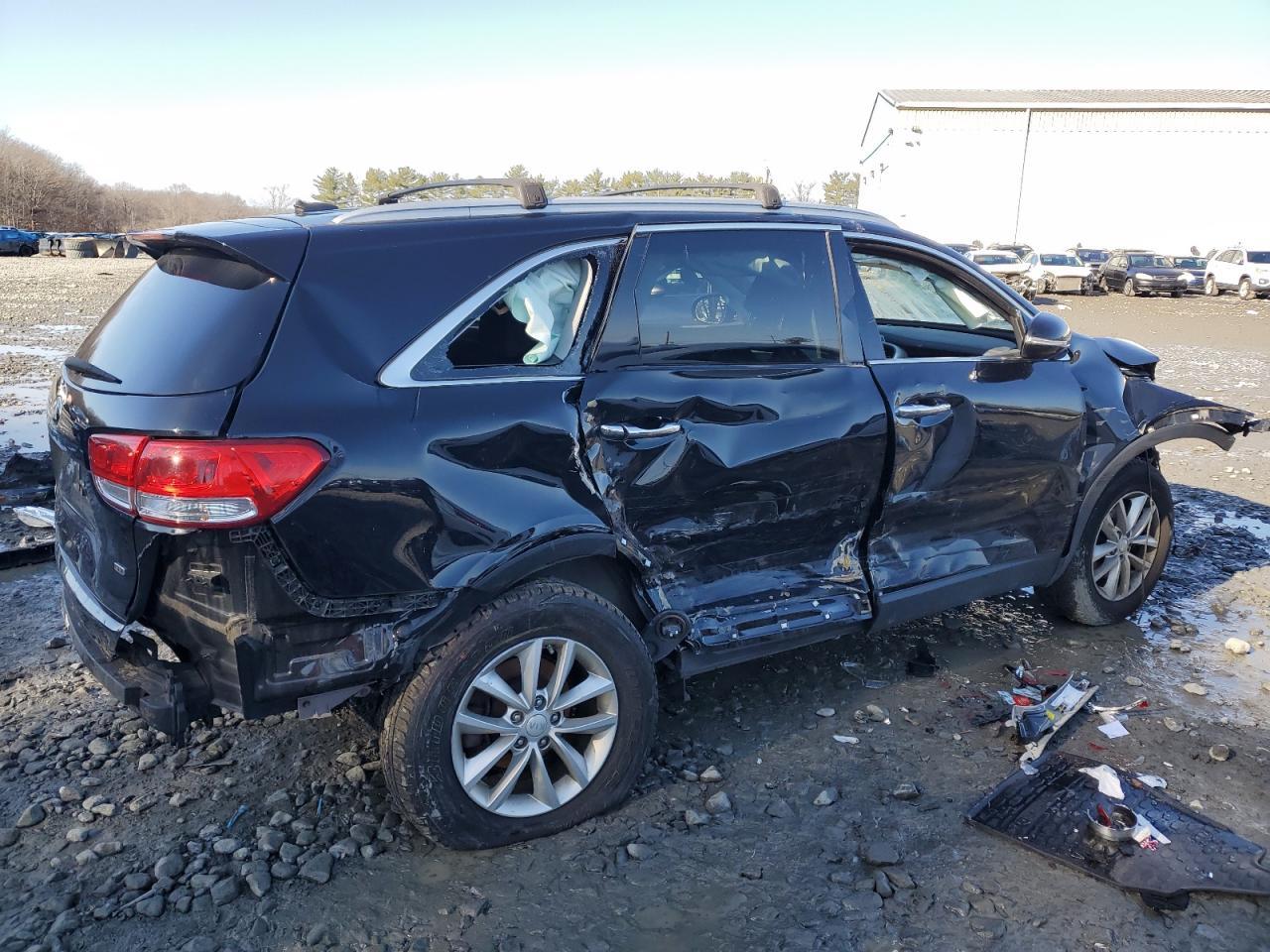 2017 KIA SORENTO LX - Фото 3