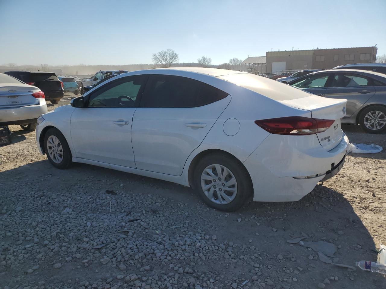 2018 HYUNDAI ELANTRA SE - Фото 2