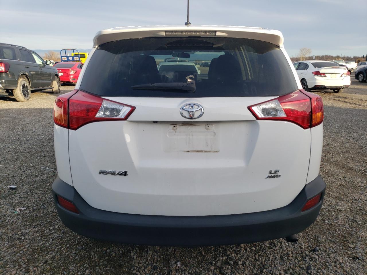 2015 TOYOTA RAV4 LE - Image 6