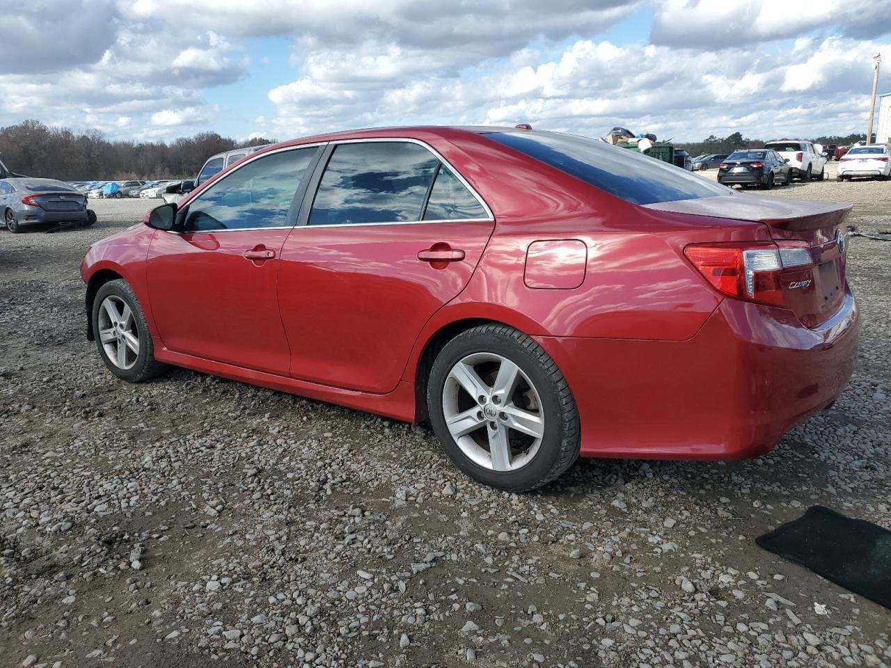 2014 TOYOTA CAMRY L - Image 2
