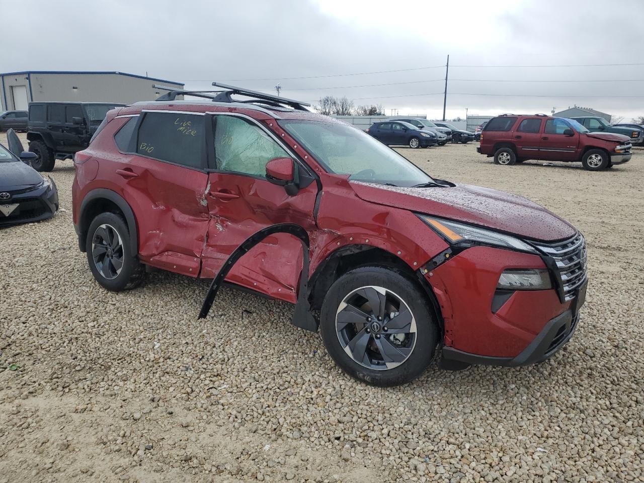 2024 NISSAN ROGUE SV - Image 4