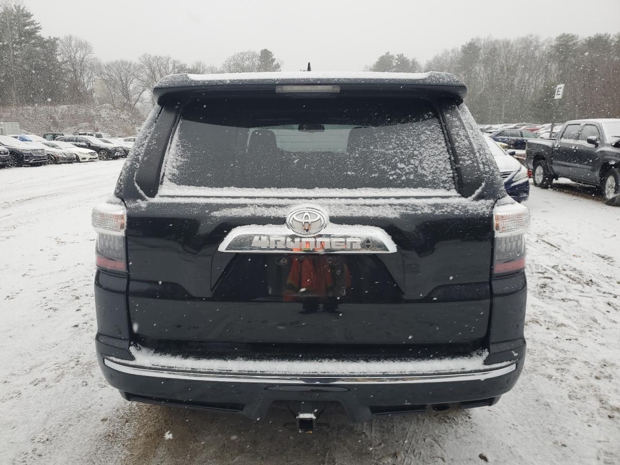 2018 TOYOTA 4RUNNER SR - Image 6