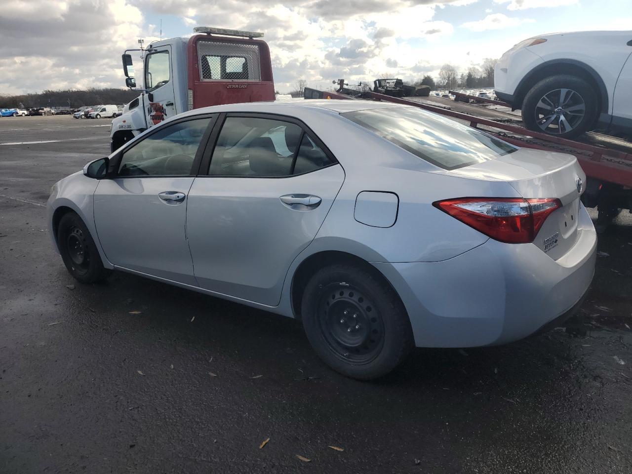 2015 TOYOTA COROLLA L - Image 2