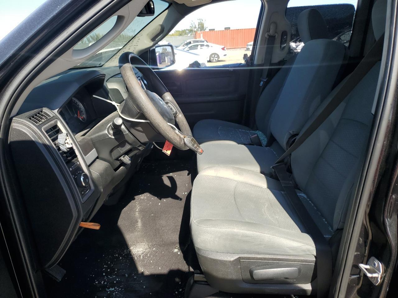 2018 RAM 1500 ST - Image 7
