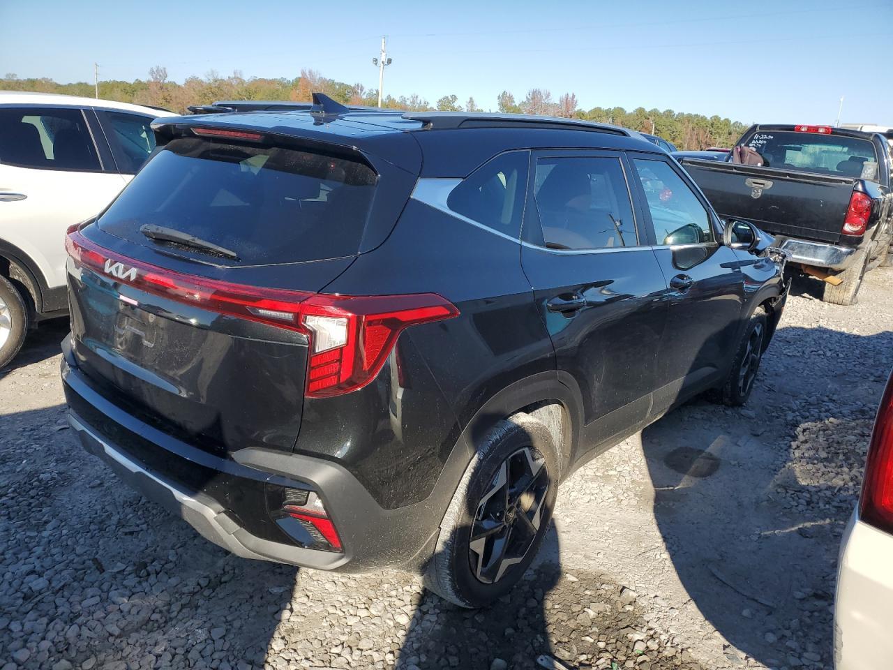 2024 KIA SELTOS EX - Image 3