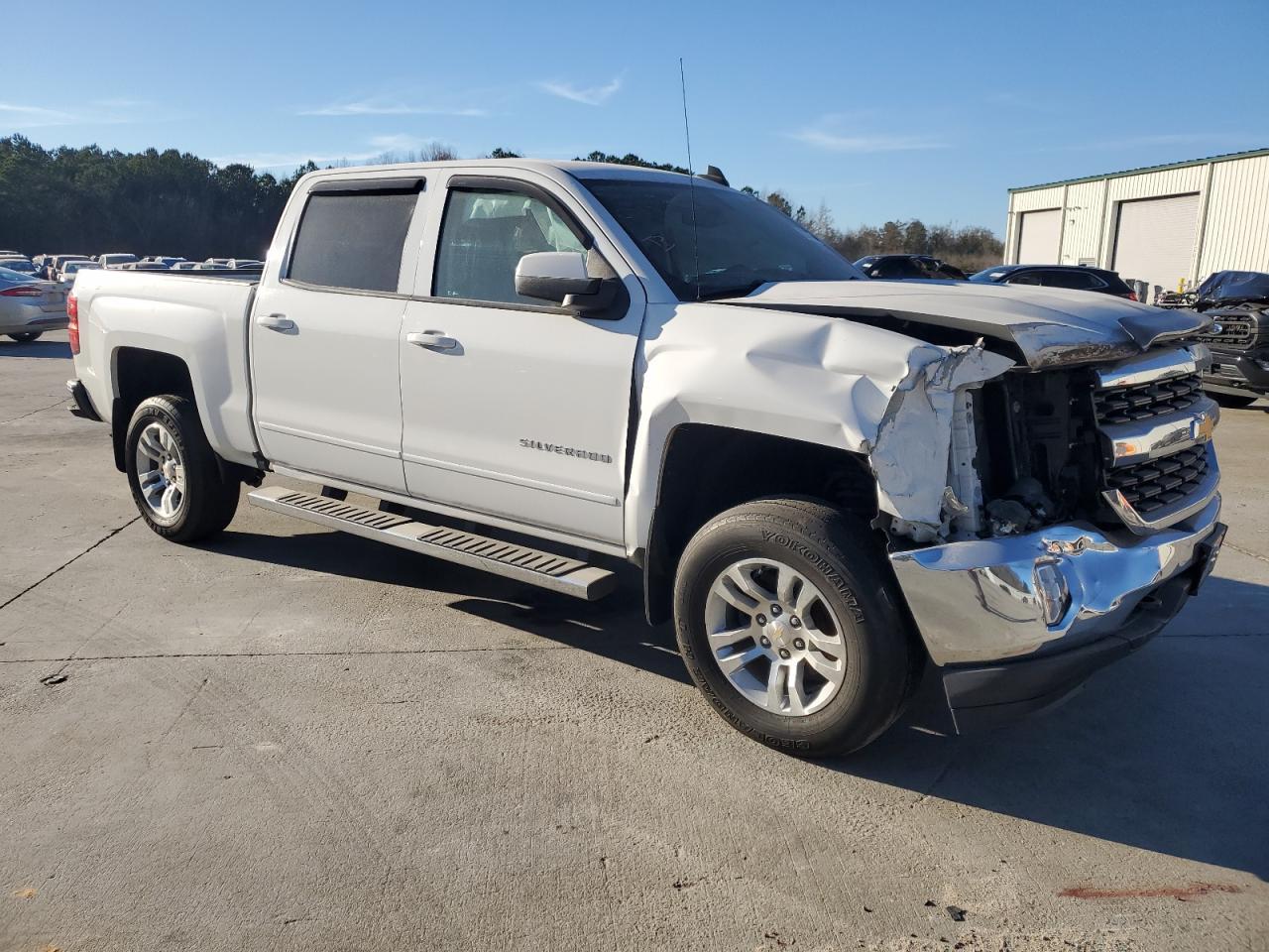 2017 CHEVROLET SILVERADO - Фото 4