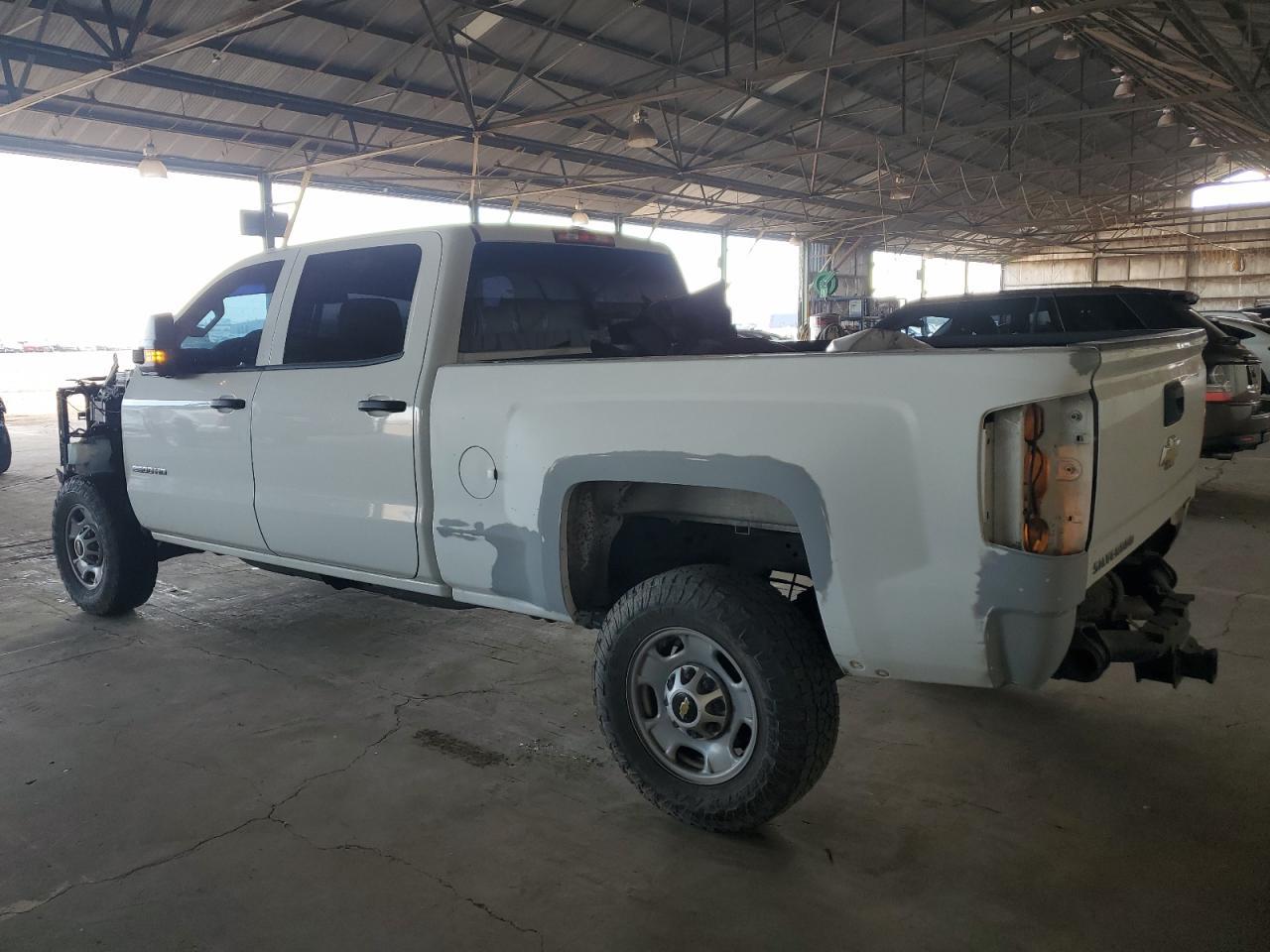 2019 CHEVROLET SILVERADO - Image 2