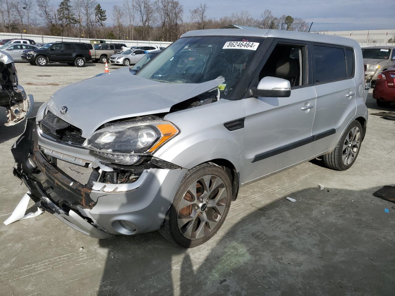 2013 KIA SOUL +