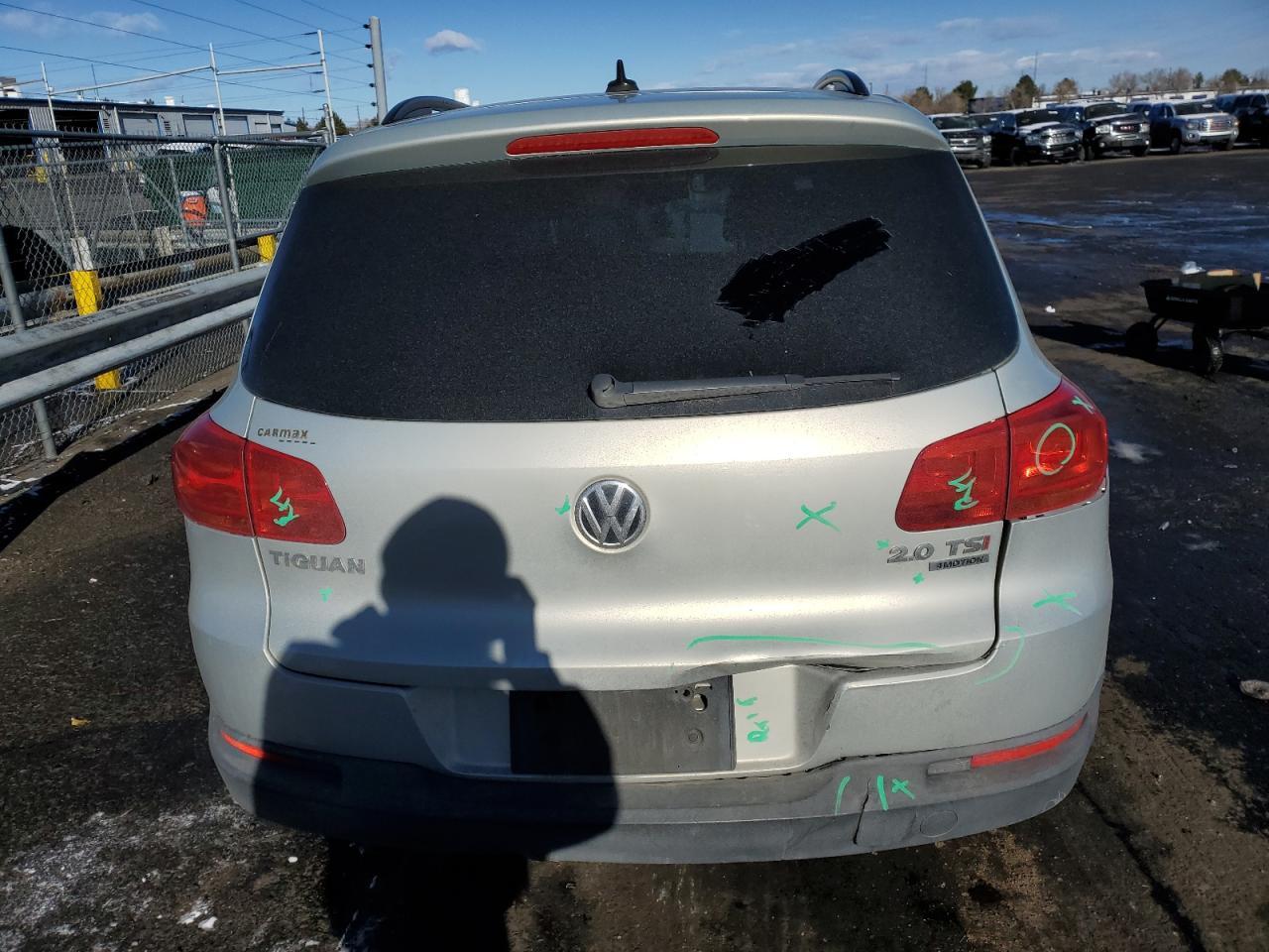 2015 VOLKSWAGEN TIGUAN S - Фото 6