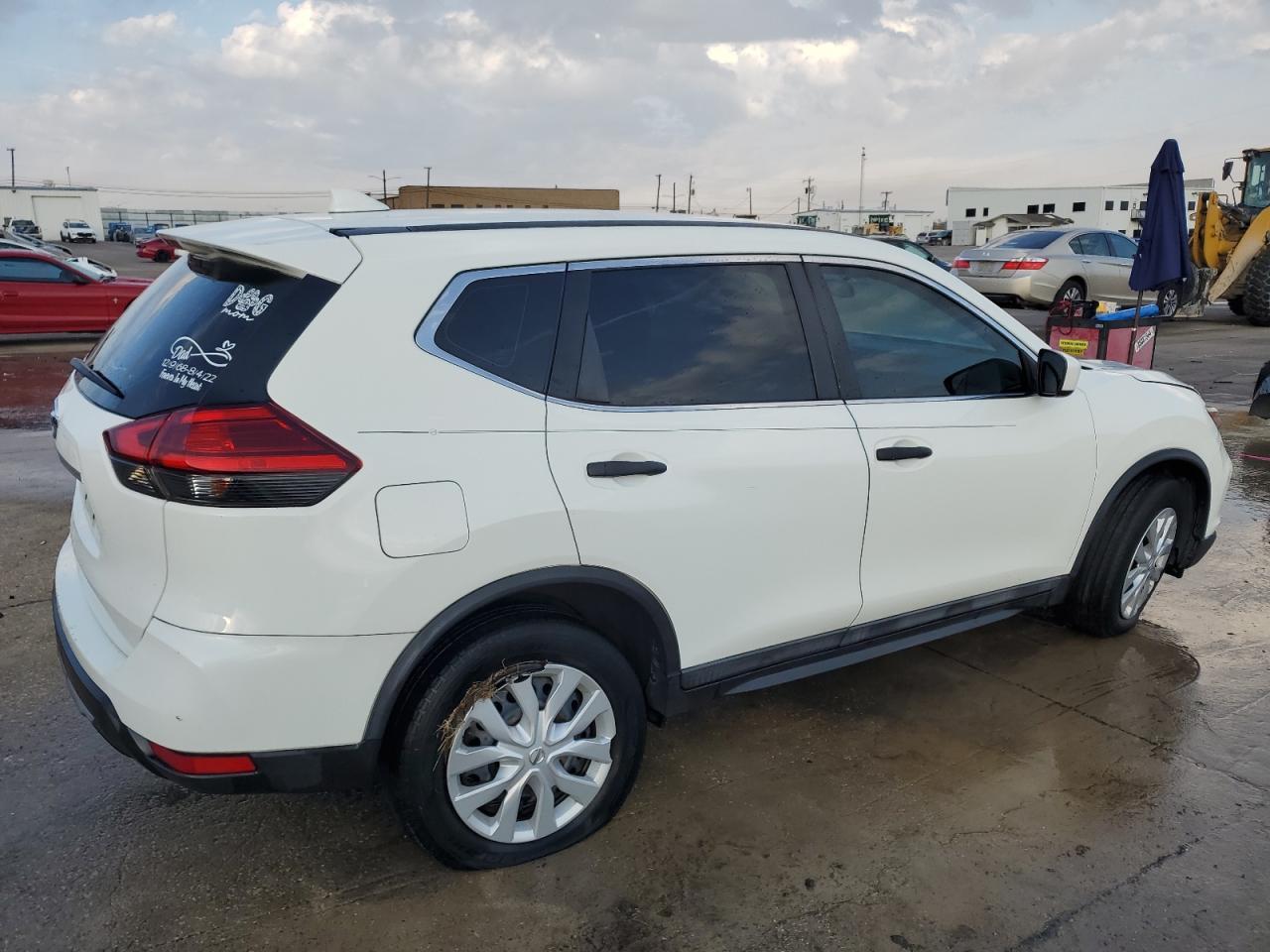 2017 NISSAN ROGUE S - Фото 3