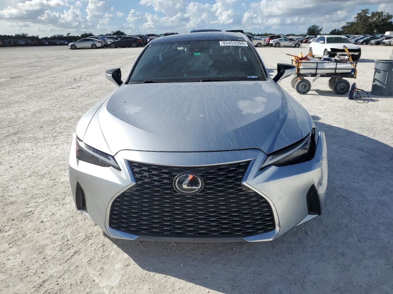 2022 LEXUS IS 300 - Фото 5