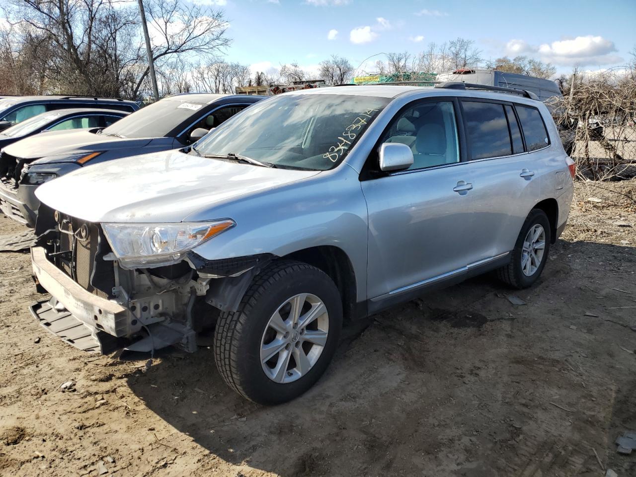 2011 TOYOTA HIGHLANDER