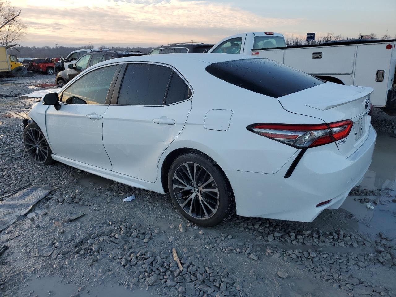 2018 TOYOTA CAMRY L - Image 2
