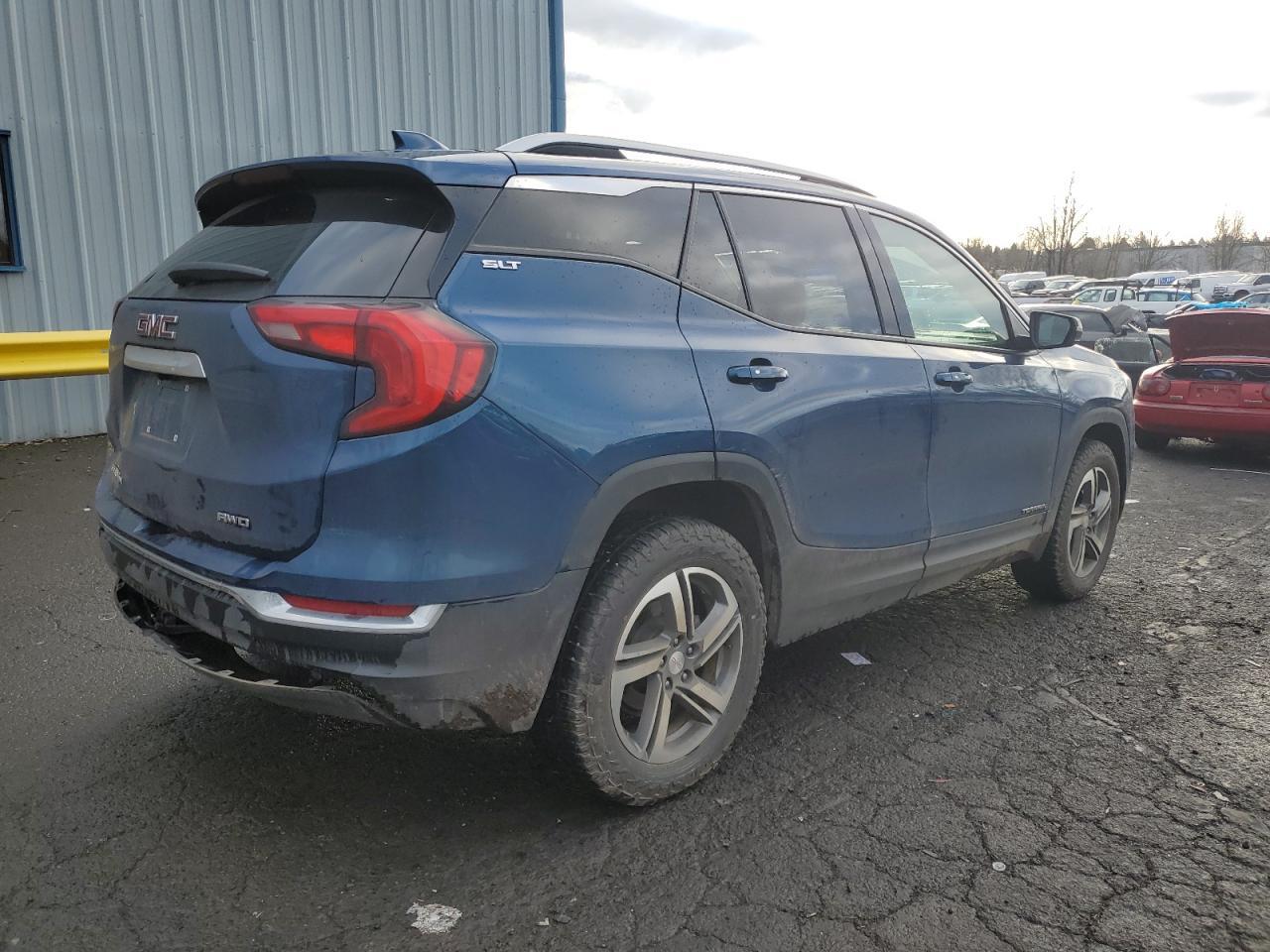 2021 GMC TERRAIN SL - Image 3