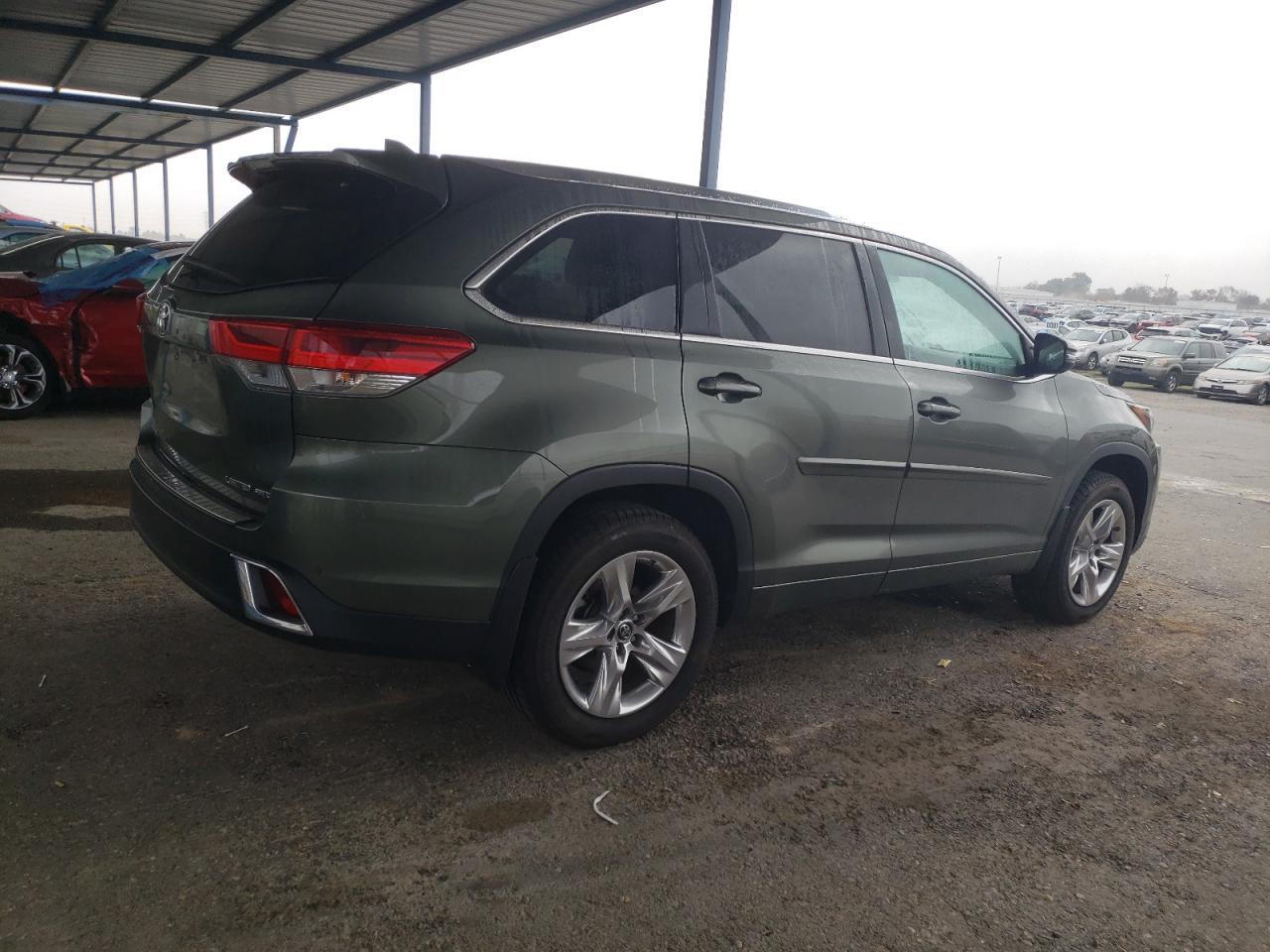 2018 TOYOTA HIGHLANDER - Image 3