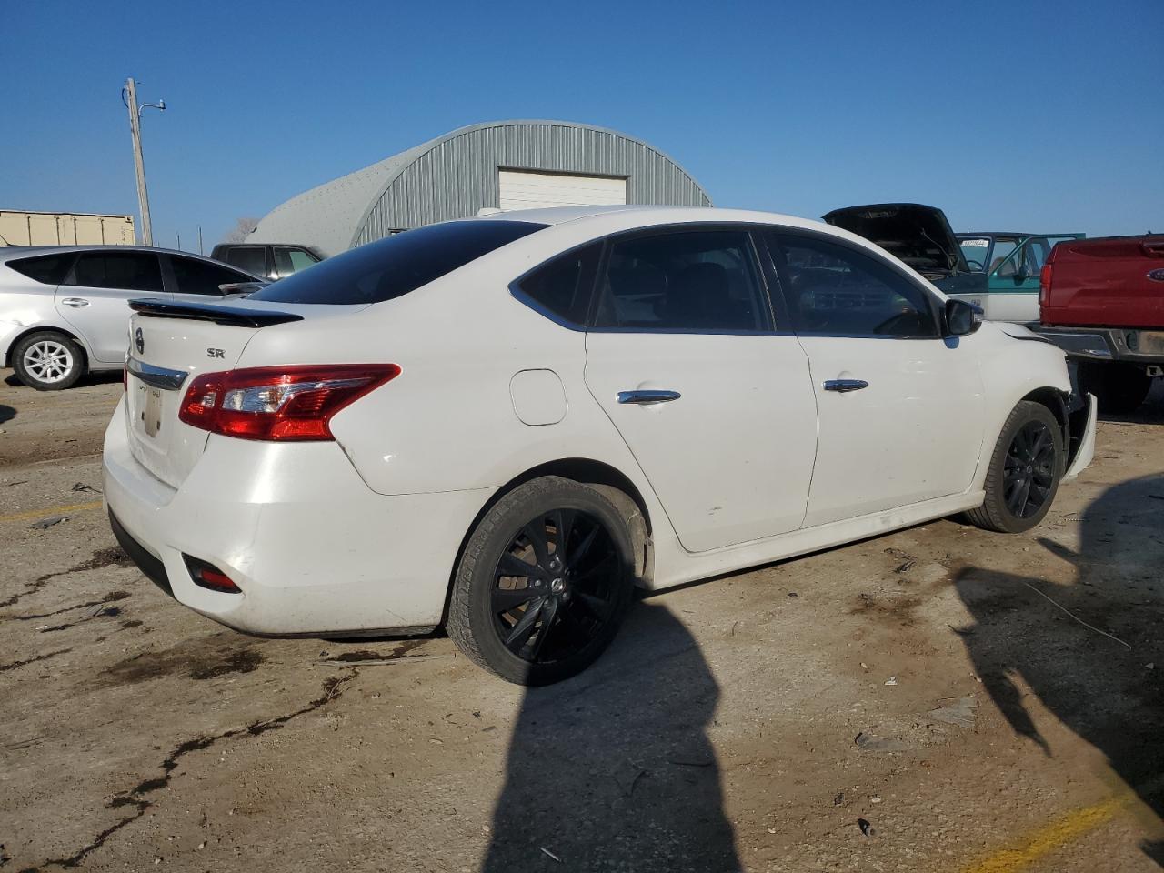 2017 NISSAN SENTRA S - Фото 3