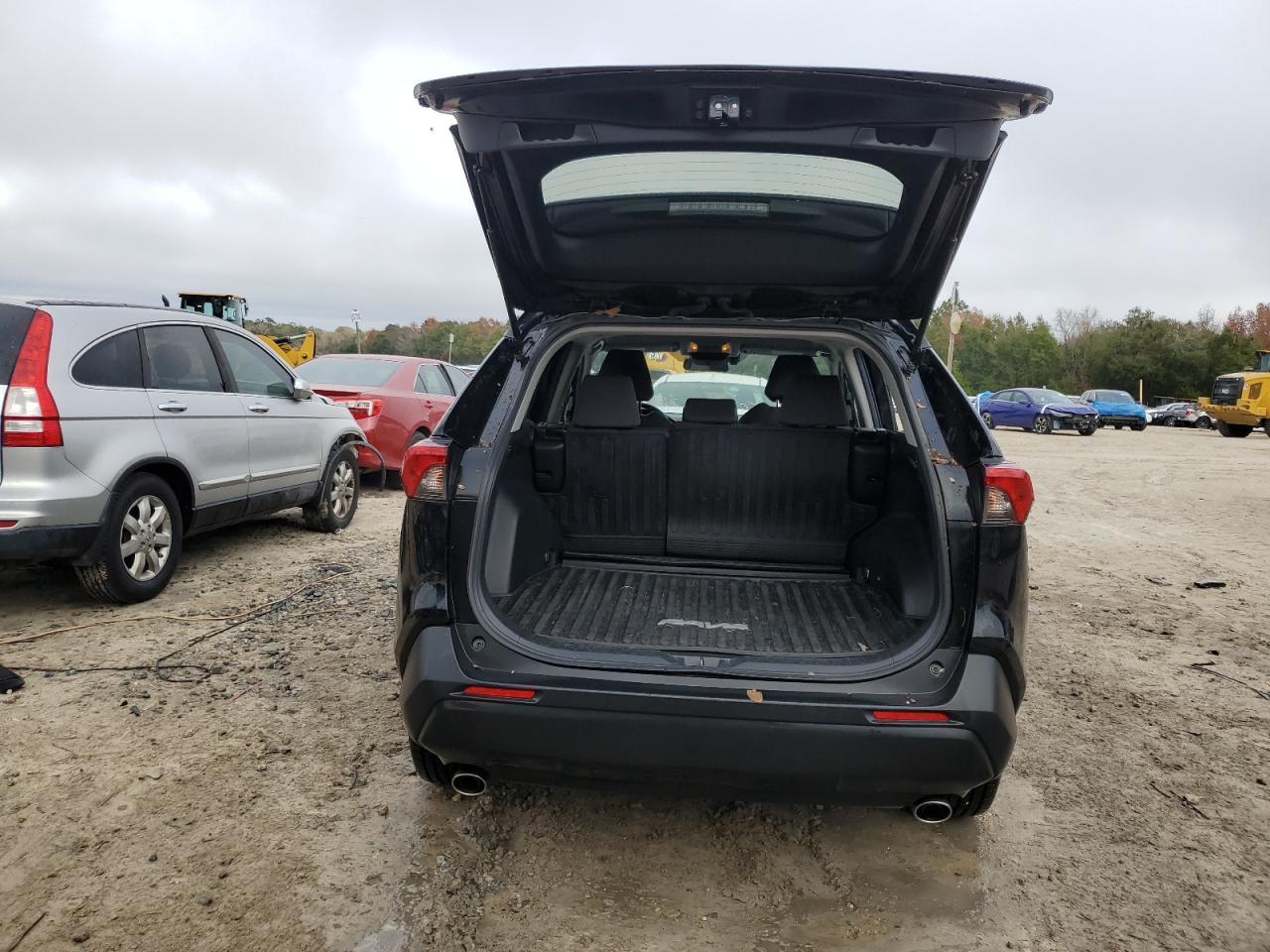 2020 TOYOTA RAV4 XLE - Фото 6