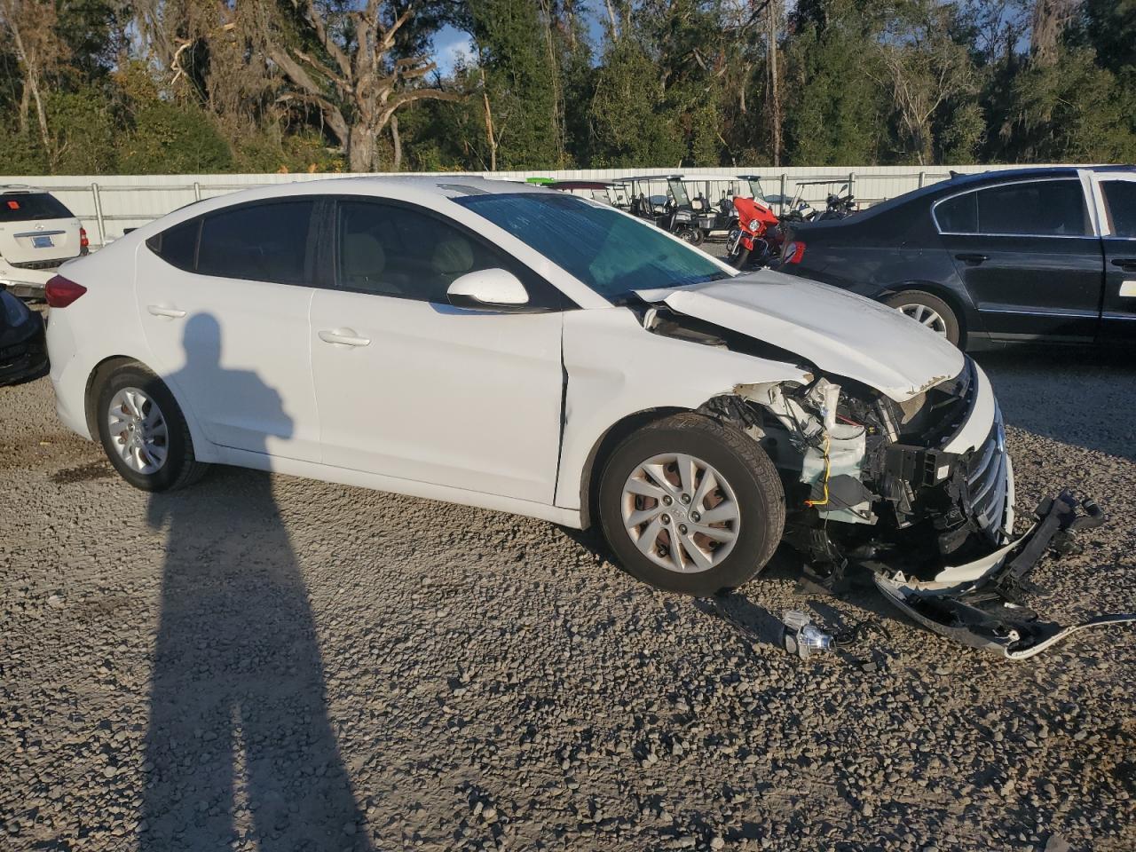 2018 HYUNDAI ELANTRA SE - Image 4