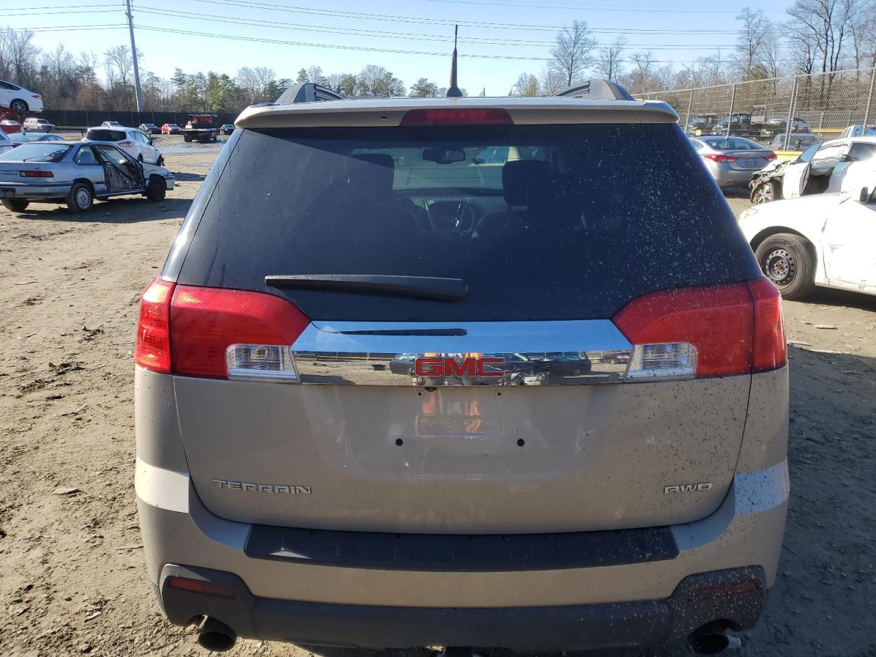 2012 GMC TERRAIN SL - Image 6