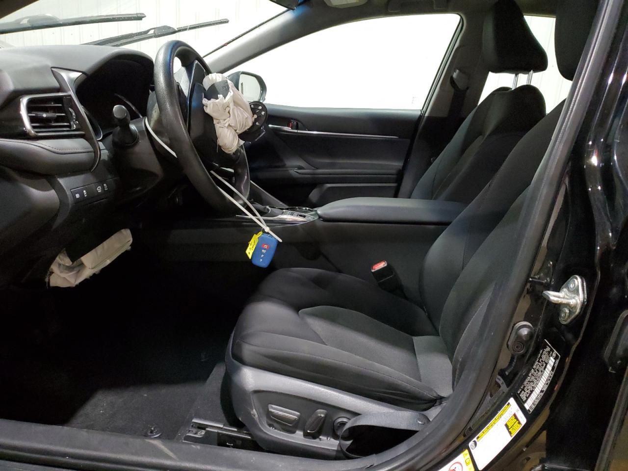 2019 TOYOTA CAMRY LE - Image 7