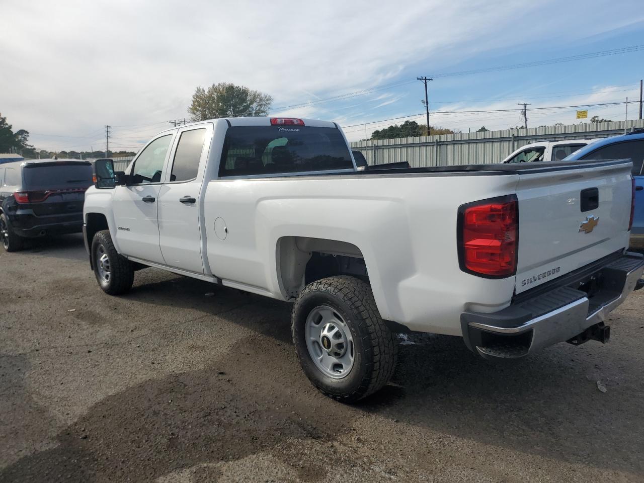 2019 CHEVROLET SILVERADO - Image 2