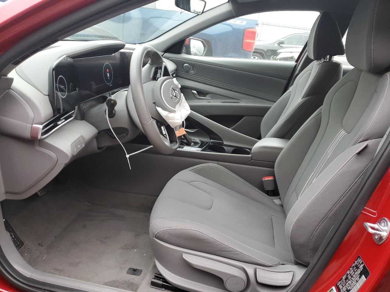 2023 HYUNDAI ELANTRA SE - Image 7