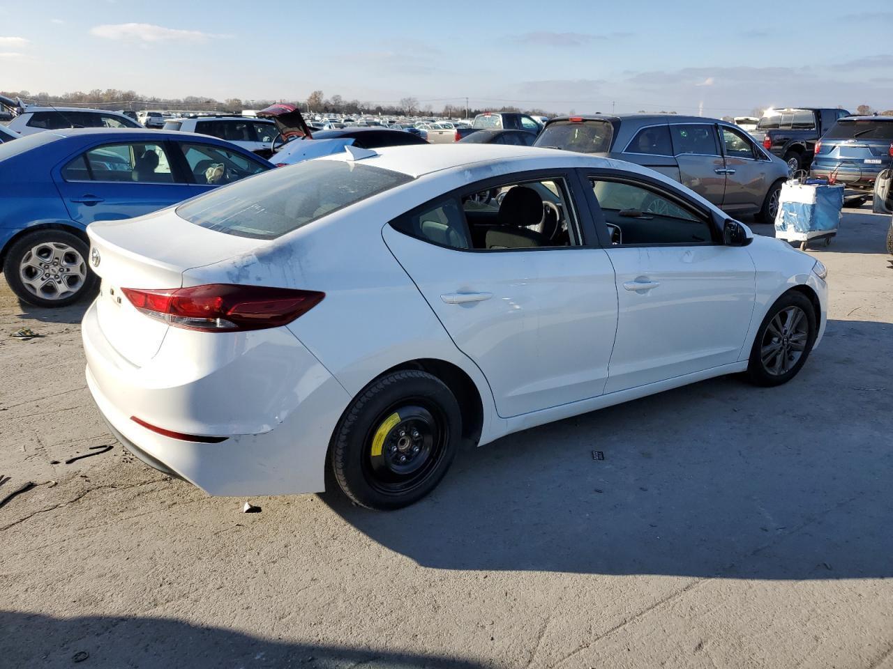 2018 HYUNDAI ELANTRA SE - Фото 3