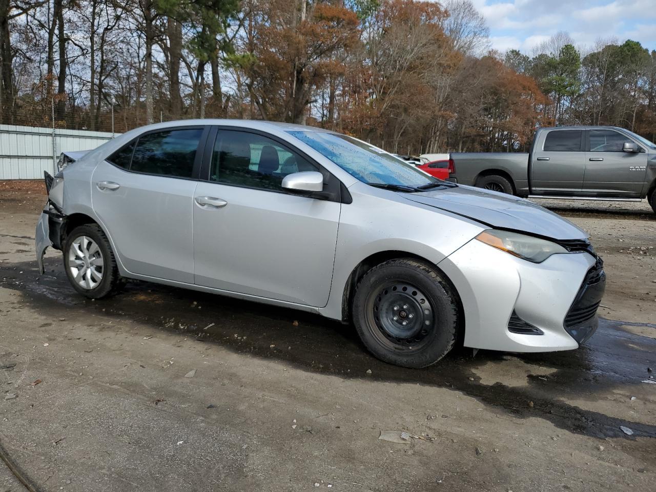 2018 TOYOTA COROLLA L - Image 4