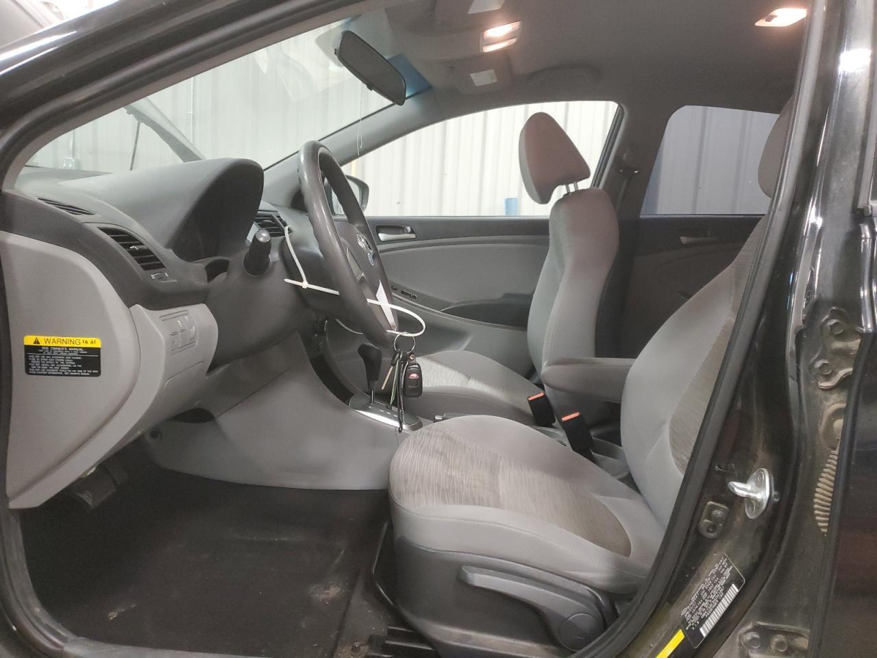 2017 HYUNDAI ACCENT SE - Фото 7