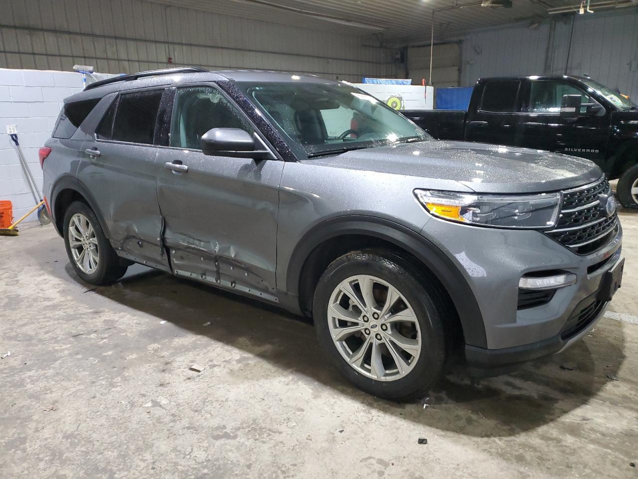 2023 FORD EXPLORER X - Фото 4