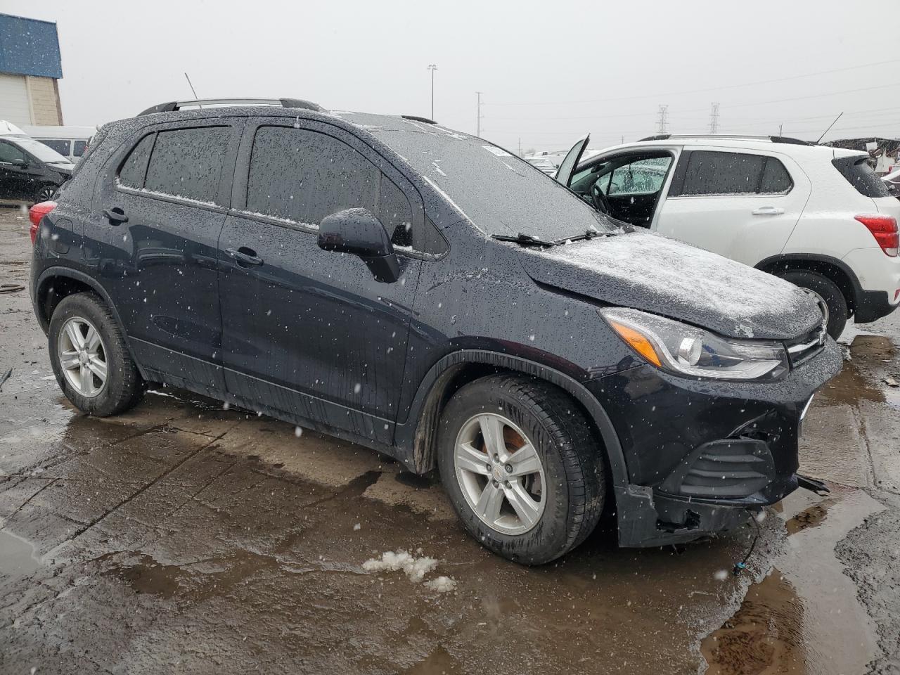 2021 CHEVROLET TRAX 1LT - Фото 4