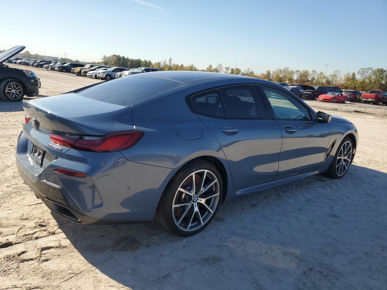 2022 BMW M850XI - Фото 3