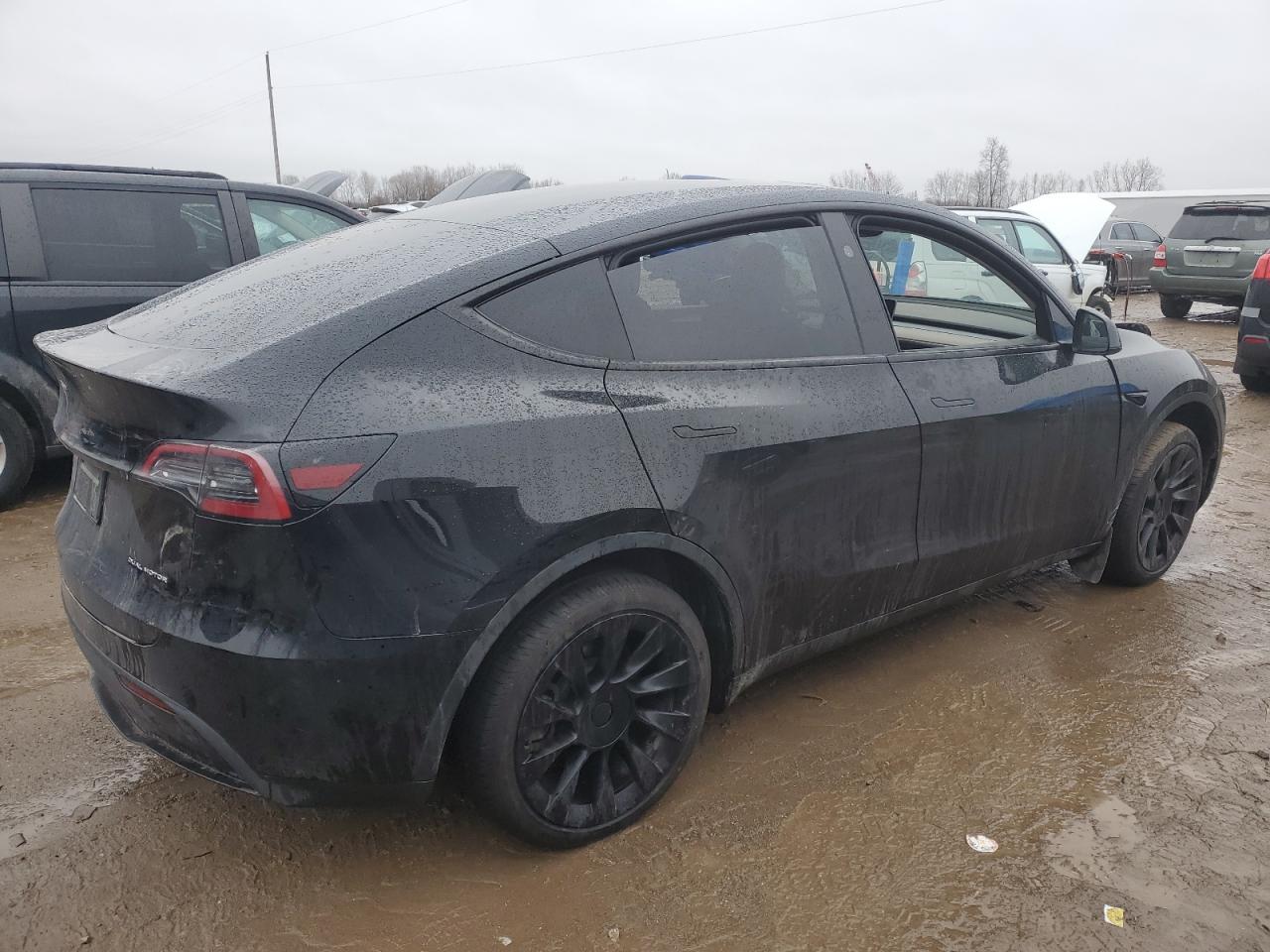 2023 TESLA MODEL Y - Image 3