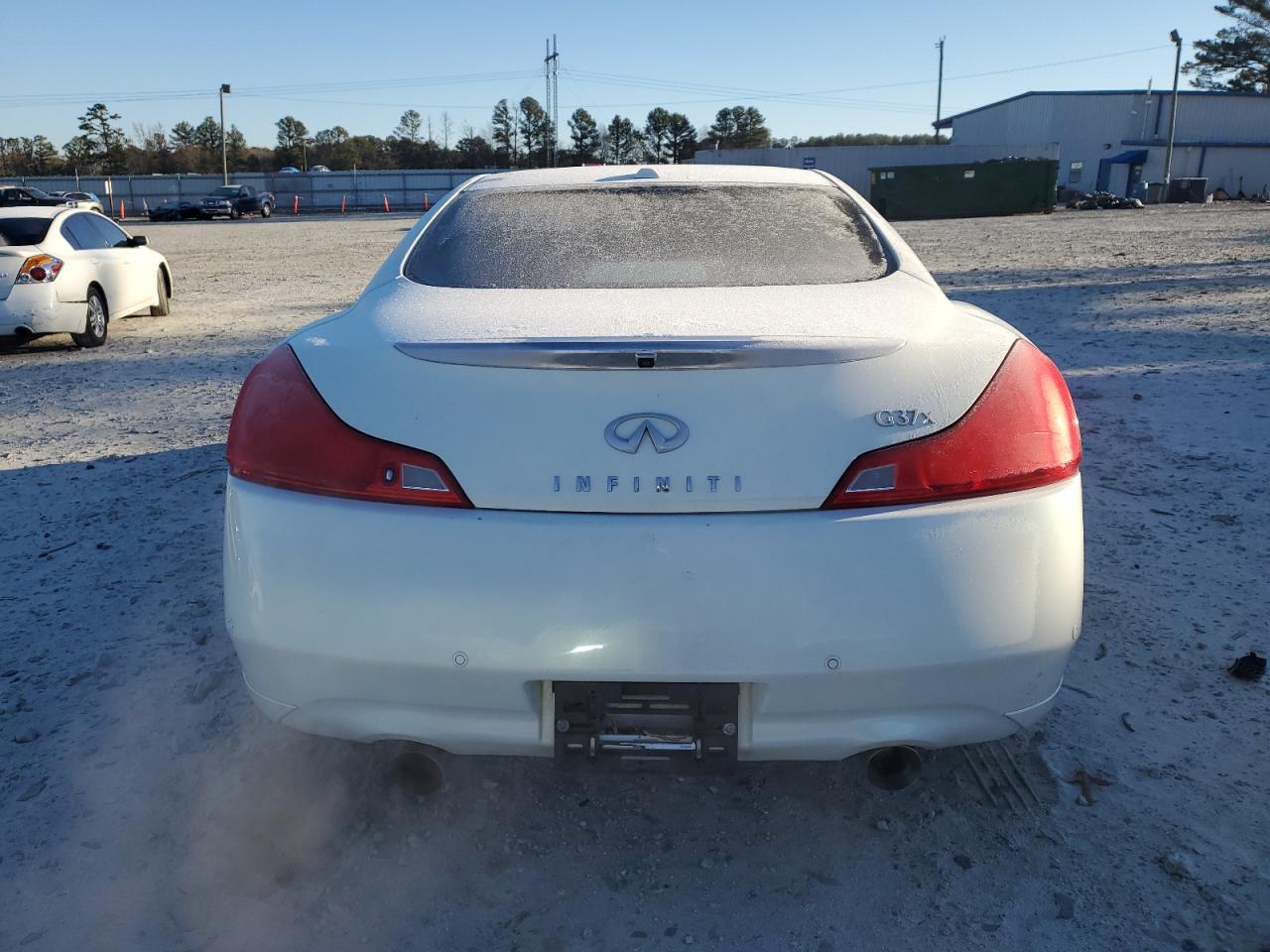 2011 INFINITI G37 - Фото 6
