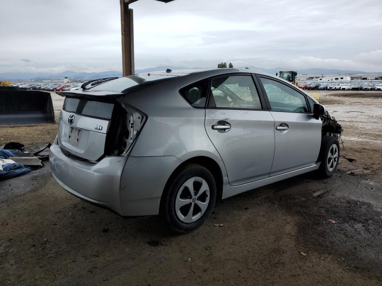 2013 TOYOTA PRIUS - Фото 3