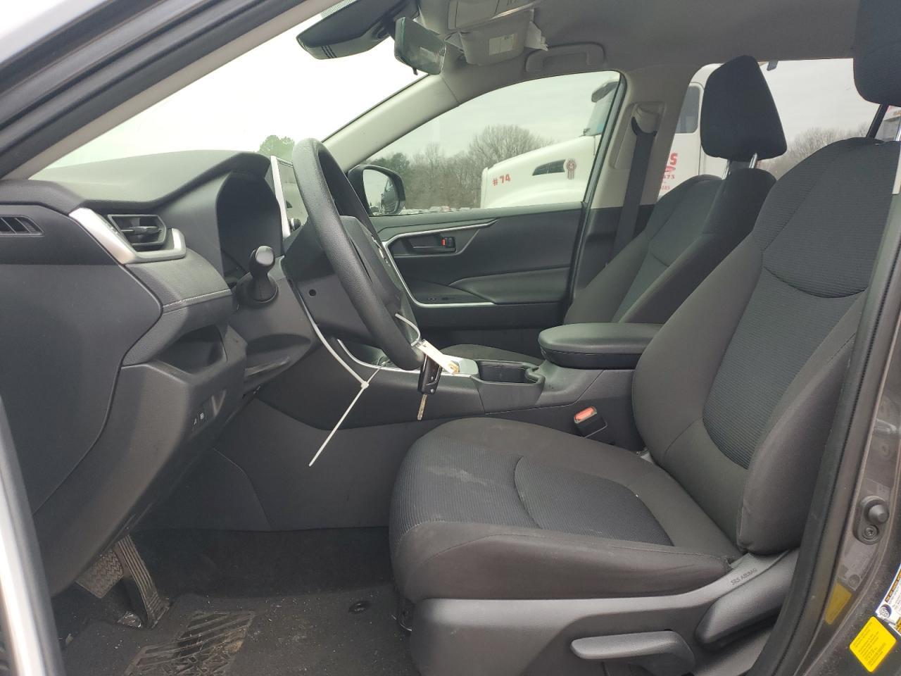 2023 TOYOTA RAV4 LE - Фото 7