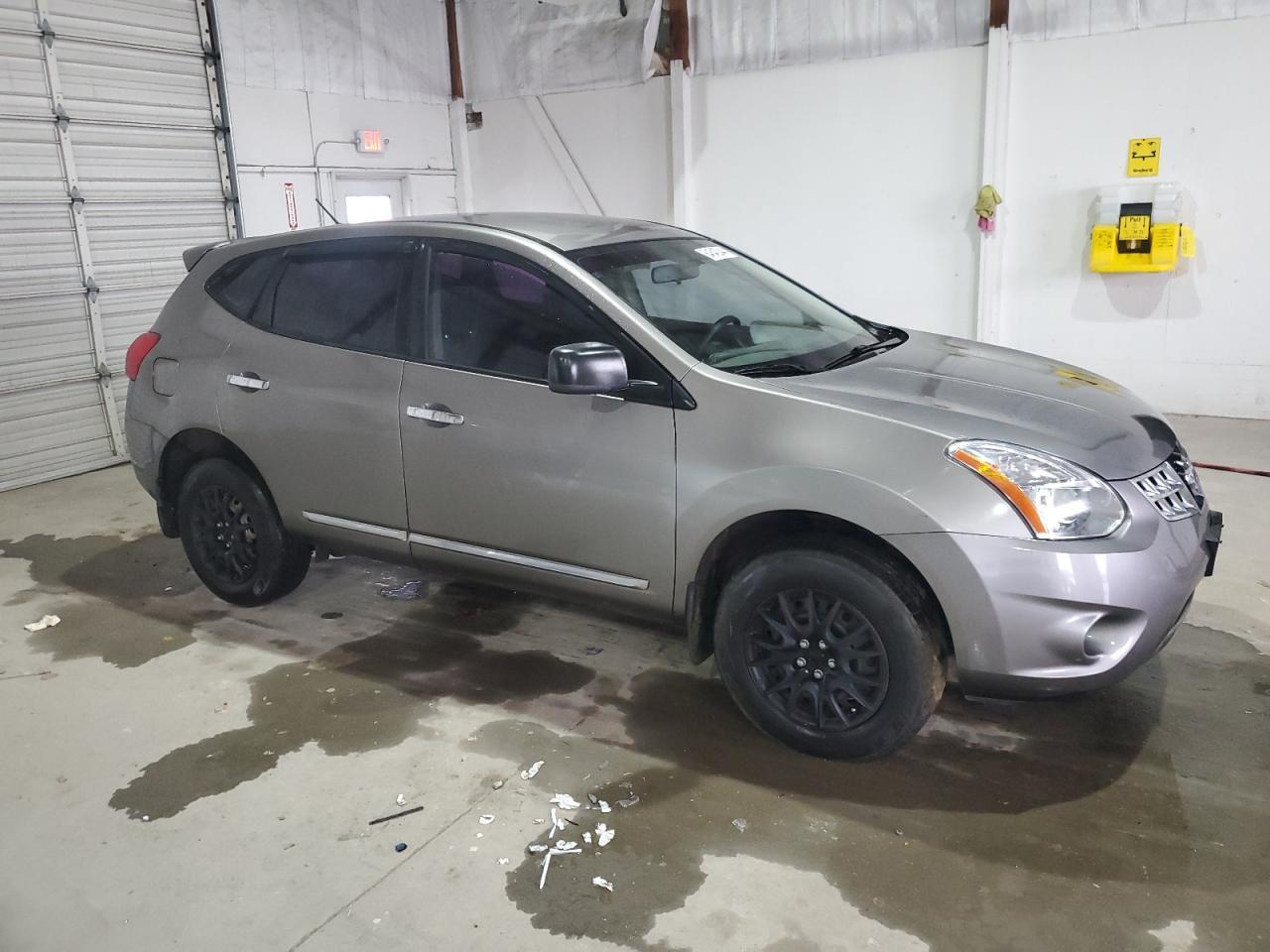 2013 NISSAN ROGUE S - Image 4