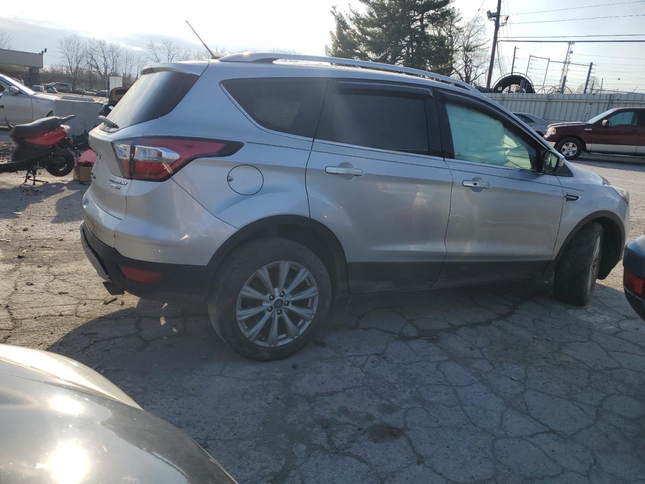 2017 FORD ESCAPE TIT - Image 3