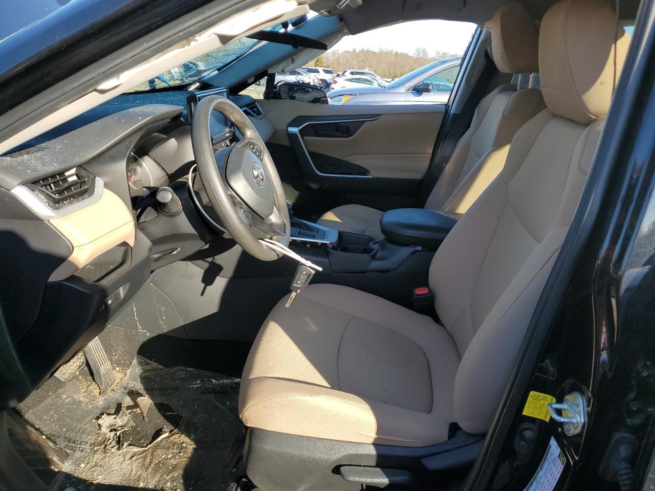 2021 TOYOTA RAV4 LE - Image 7
