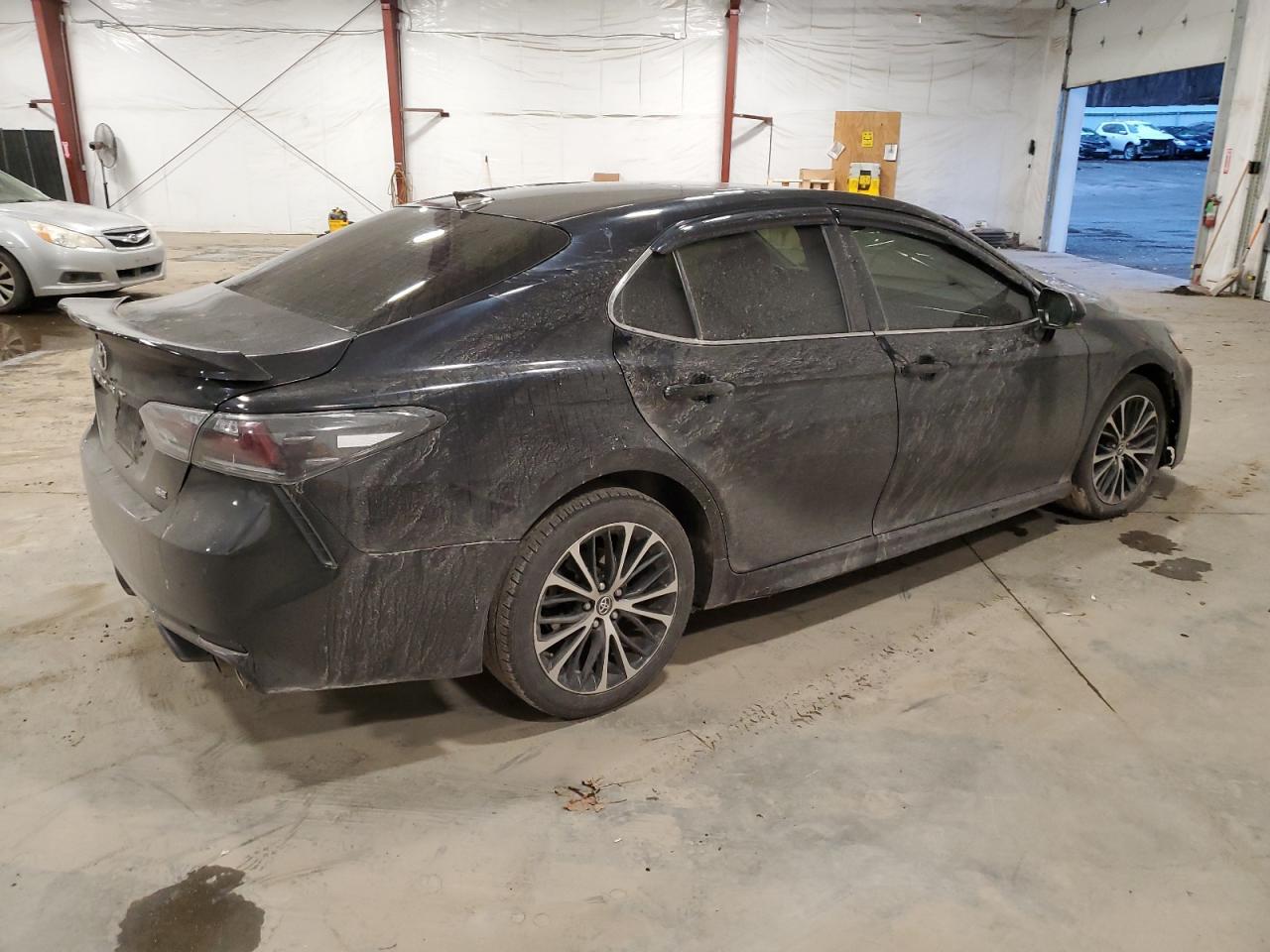2018 TOYOTA CAMRY L - Фото 3