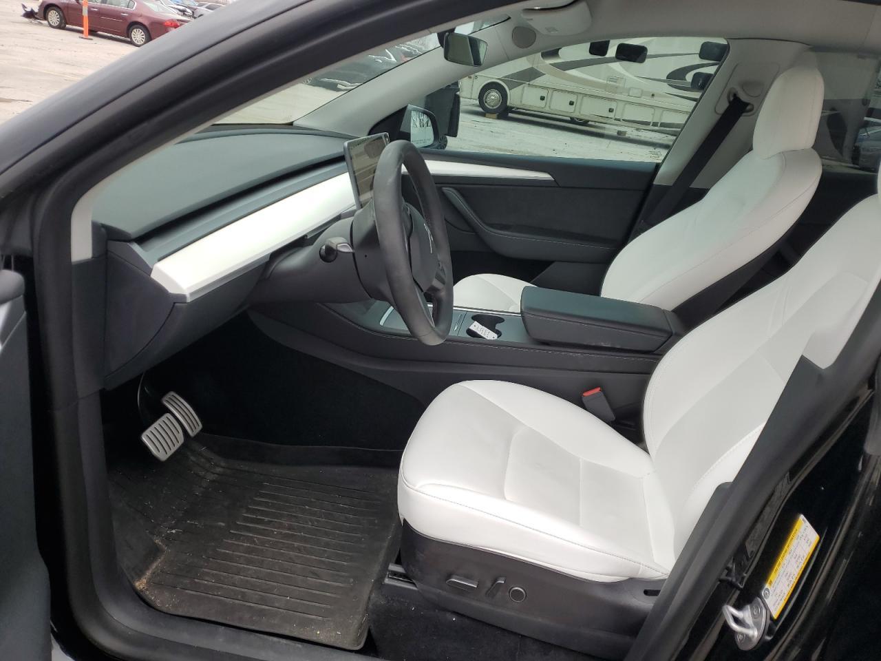 2023 TESLA MODEL Y - Фото 7