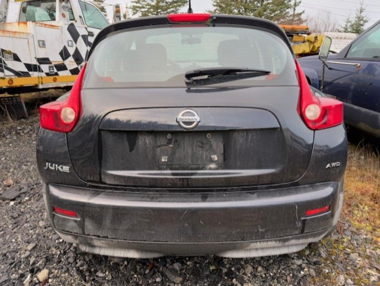 2011 NISSAN JUKE S - Фото 6