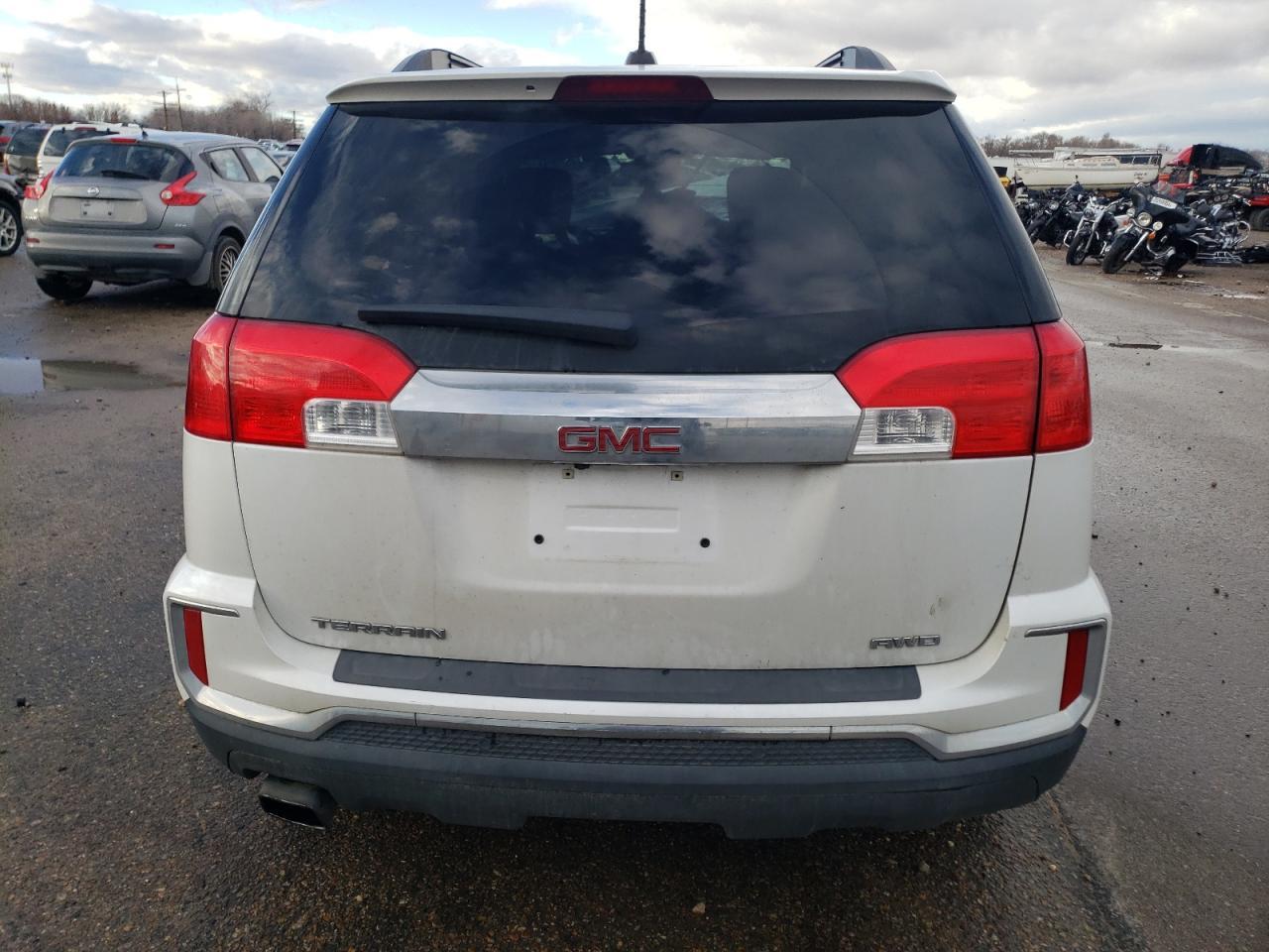 2016 GMC TERRAIN SL - Image 6