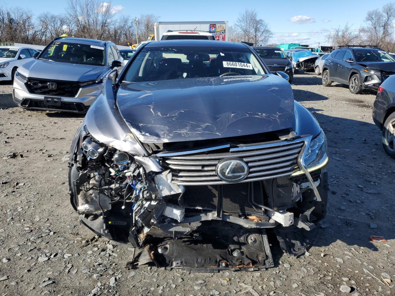 2015 LEXUS LS 460L - Image 5